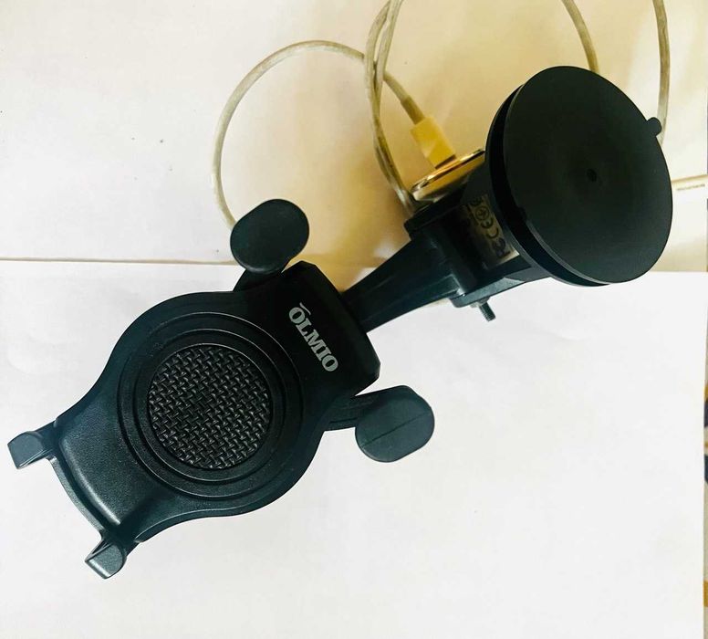 Держатель для телефона в машину