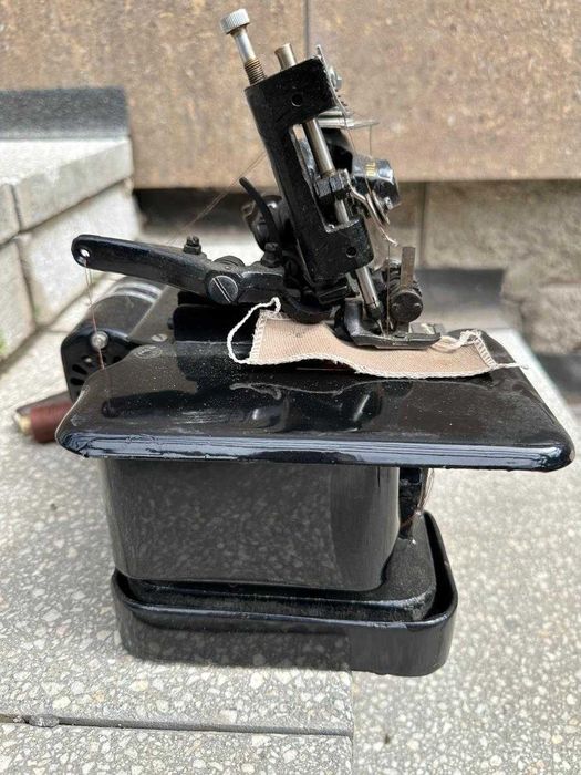 Оверлок электрический