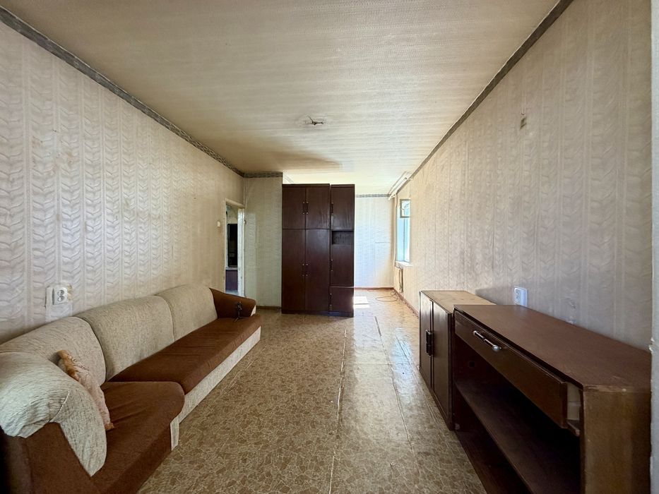 Срочно 1 комнатная Юнусабад 18 Кирпич