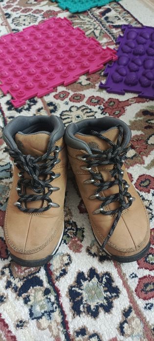 Продам детские ботиночки