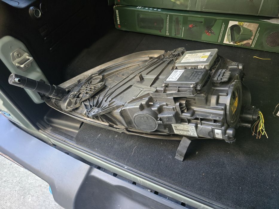 Far stanga Porsche Macan 95B bixenon 2014 pana 2018