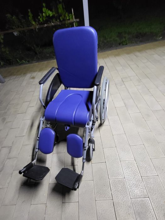 Инвалидное кресло