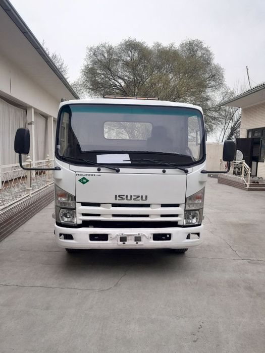 Исузу сотилади холали зур сэнжи матор каропка мус  нархни кэлишамиз