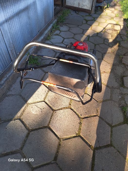 Бензинова Косачка Honda