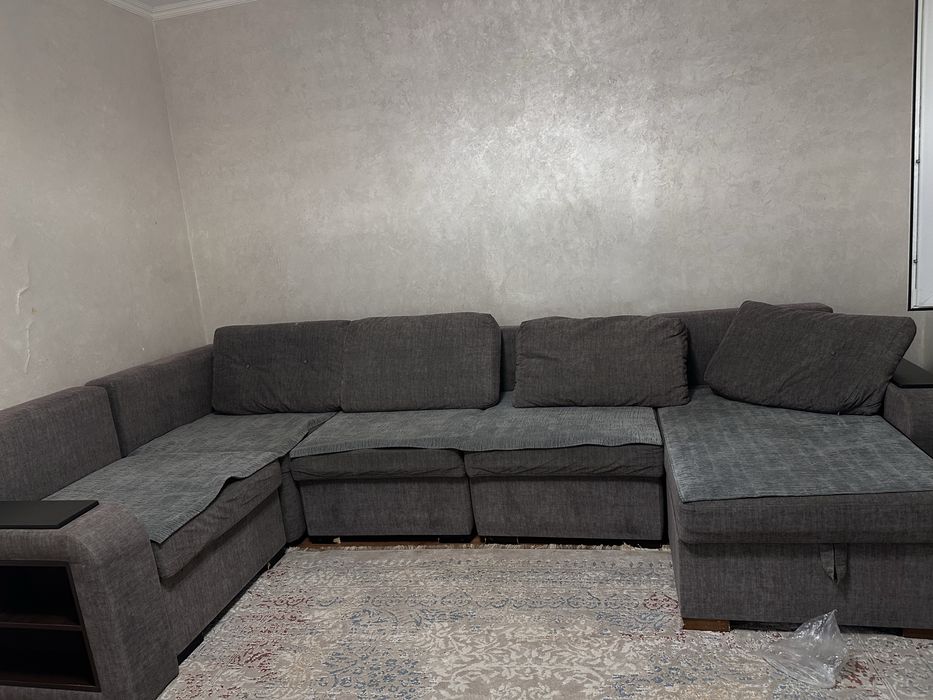 Продам Красивый дива с чехолом