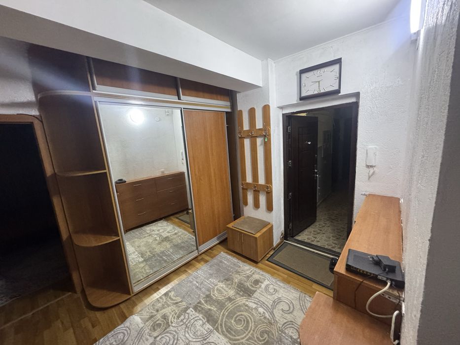 Максима 3комнатный квартира