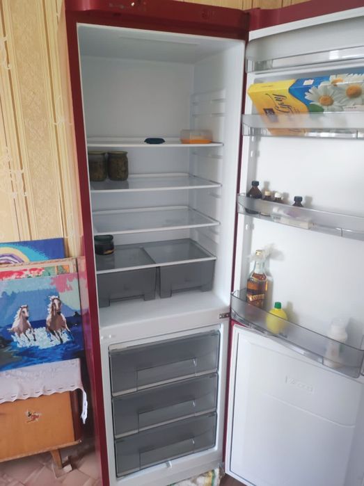Продам холодильник