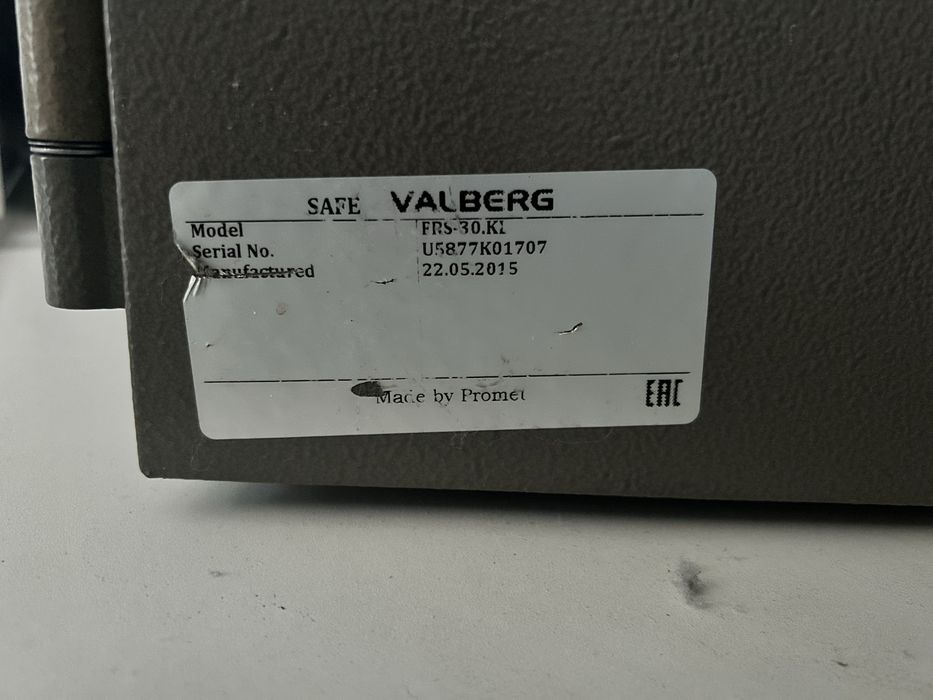 Сейф Valberg FRS-30 KL
