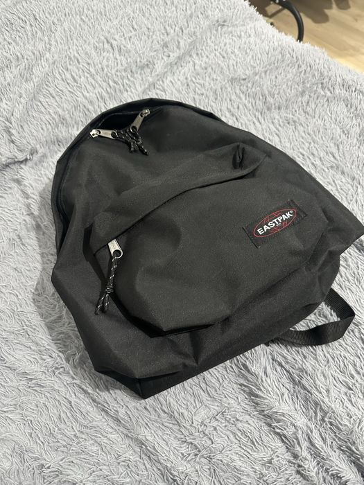 новый рюкзак EASTPAK