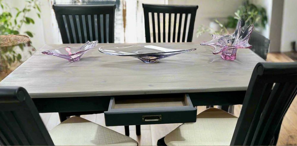 Реновирана трапезна маса