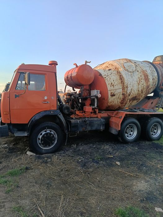 Продам миксер Автобетоносмеситель