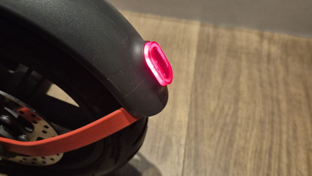 Xiaomi M365 електрическа тротинетка