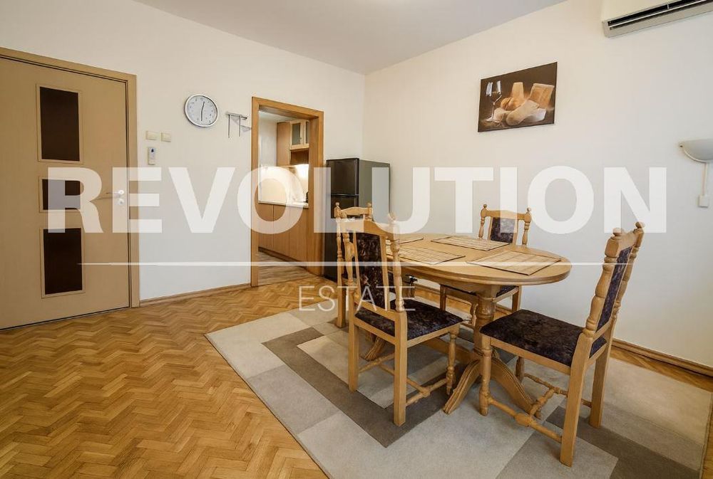 Дава се под наем Тристаен апартамент в Варна, Лятно кино Тракия - 100 кв.м за 600 € - Снимка #1