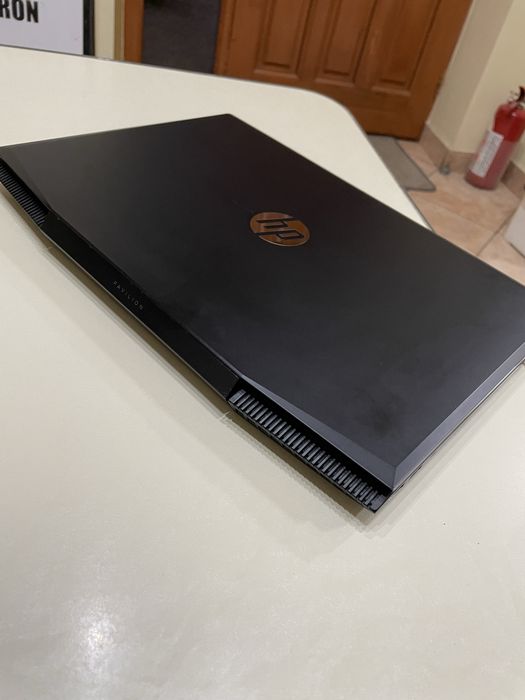 Laptop Gaming HP Omen, GTX 1050Ti, 16gb ram, i5-8300H, ssd