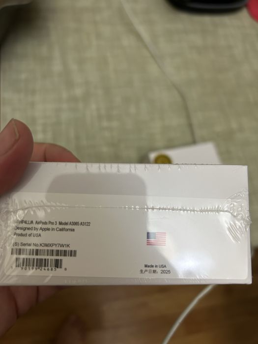 Продам airpods 3 про