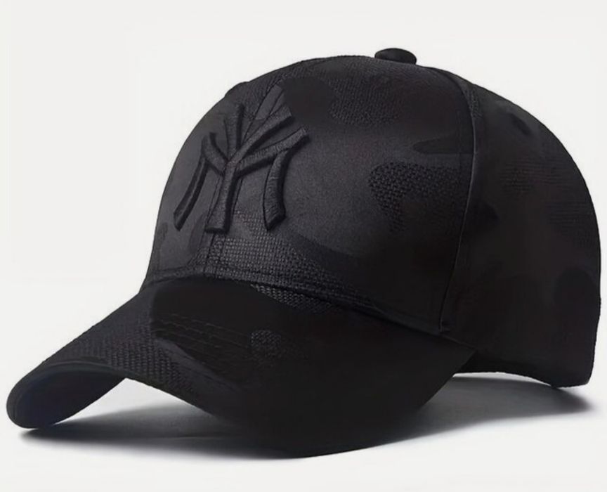 Кепки для мужчин и женщин