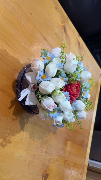 Buchet de flori din ceara