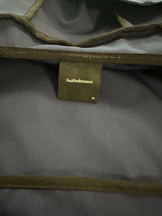 Softshell яке Peak Performance M