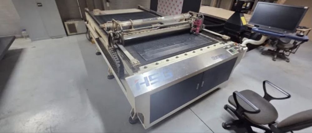 Продается лазерный станок CO2 HSGM 1325