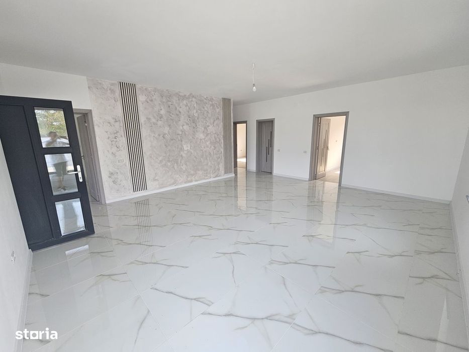 Casă modernă pe parter!
Mutare Imediată!
Ștefănești, zona Zăvoi