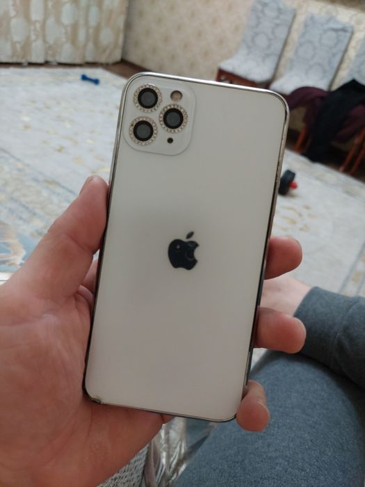 Продам айфон 11 про макс