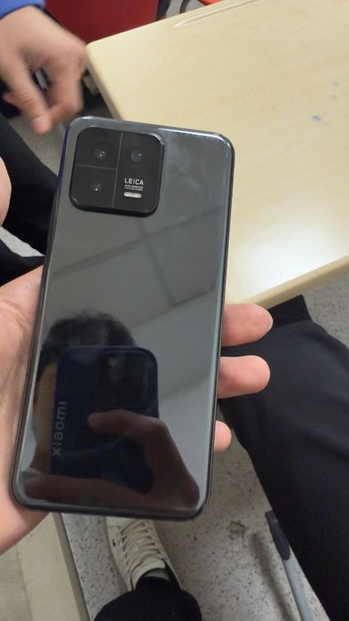 Срочно Xiaomi 13 256/8