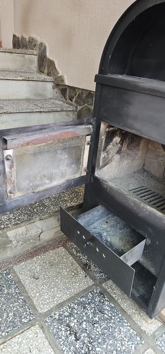 Semineu pe lemne sau bricheti 10kw