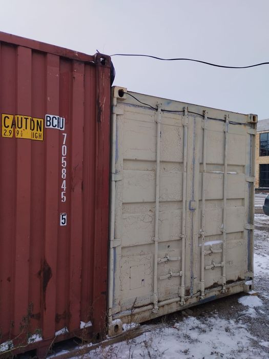 Контейнер 20 футовый.