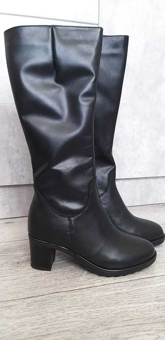 Женские туфли и сапоги