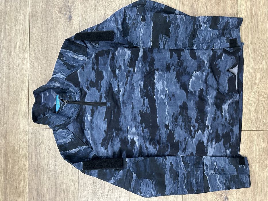 Продам свитер комуфляжный