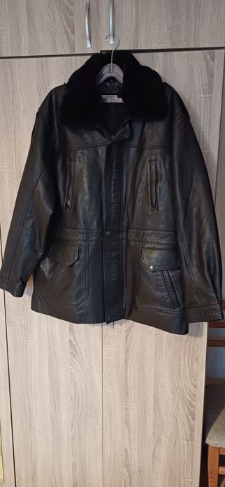 Мъжко кожено черно яке