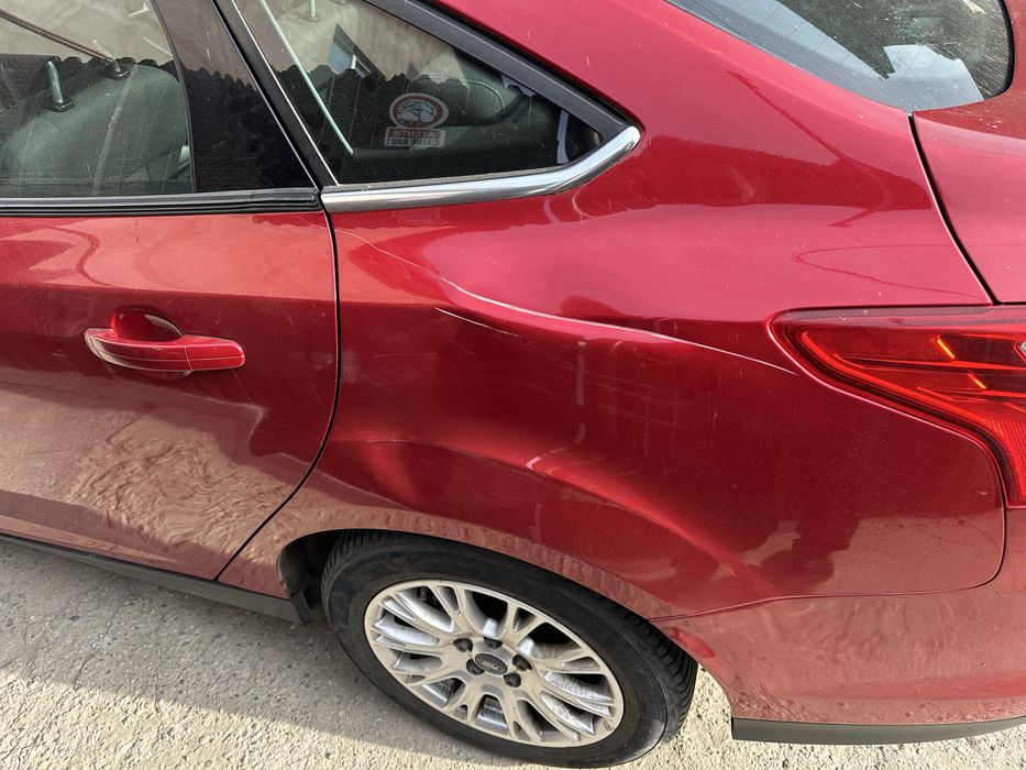 Ford focus 1.6 ecoboost avariat aripa spate