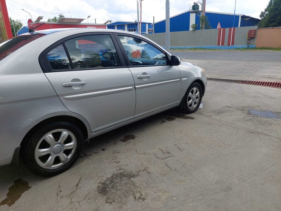 Hyundai Accent Benzina 1.6