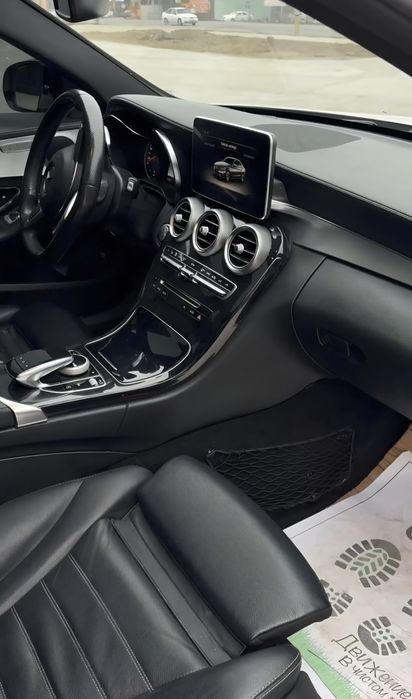 Mercedes Benz W205 AMG C63s