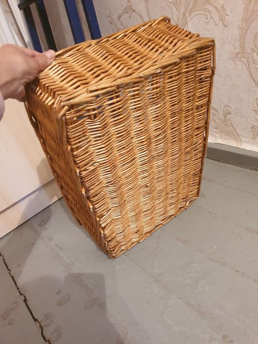 Продаю корзину для кошки или собаки