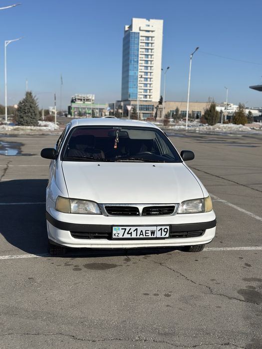 Карина Е 1.6 в хорошем сост