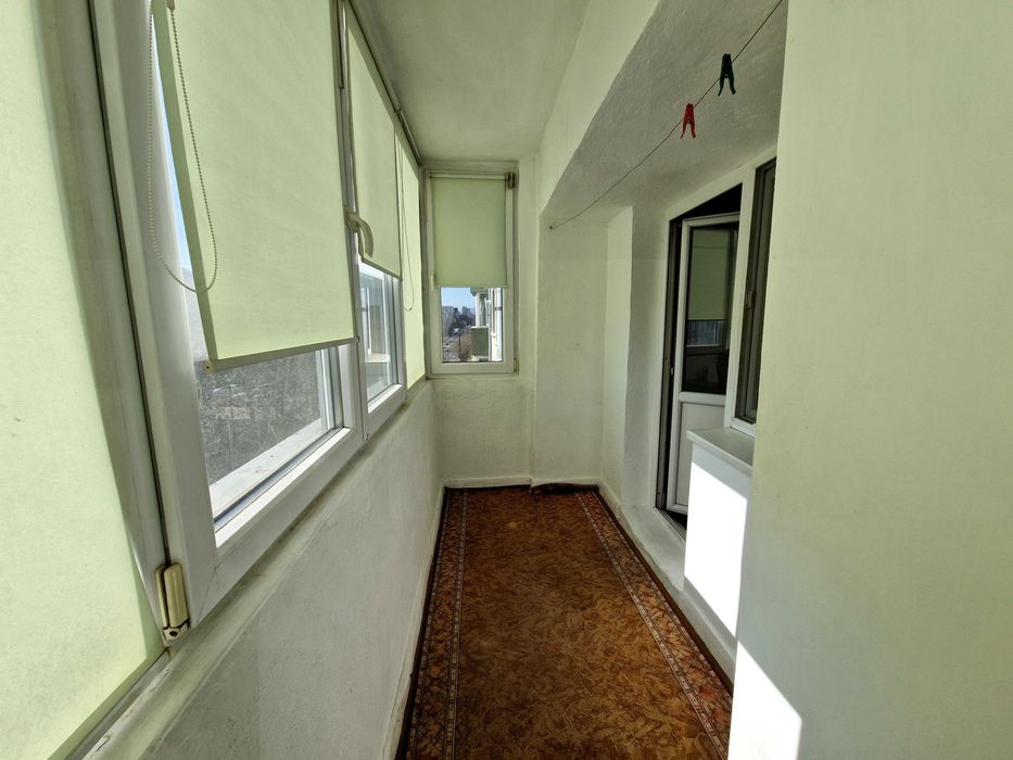 Apartament de 3 camere zona Lama etaj 3 cu lift