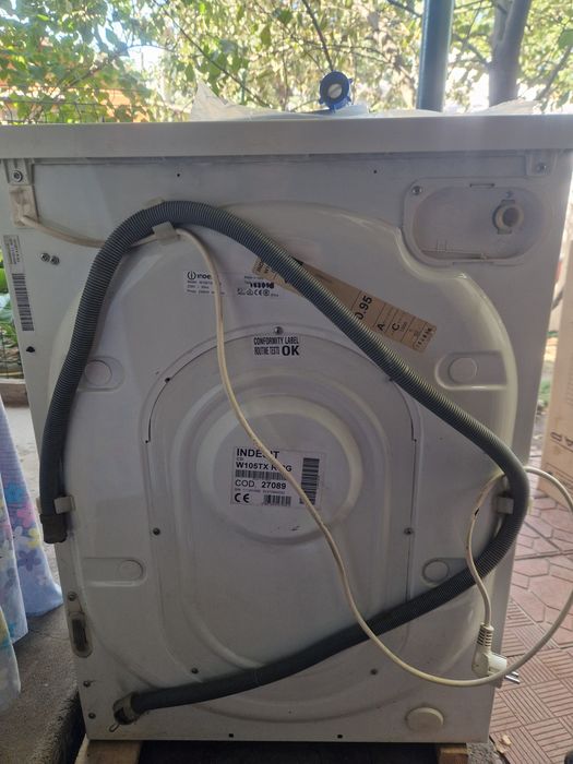 Стиральная машина indesit