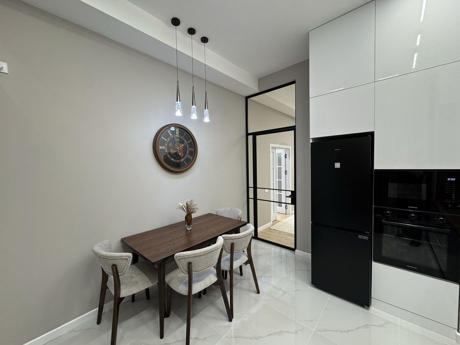 Продам  2 ком/4/14  в ж/к Oz mahal