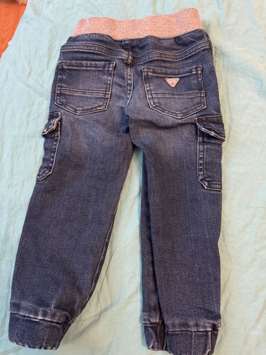 Guess- детски дънки 3 г