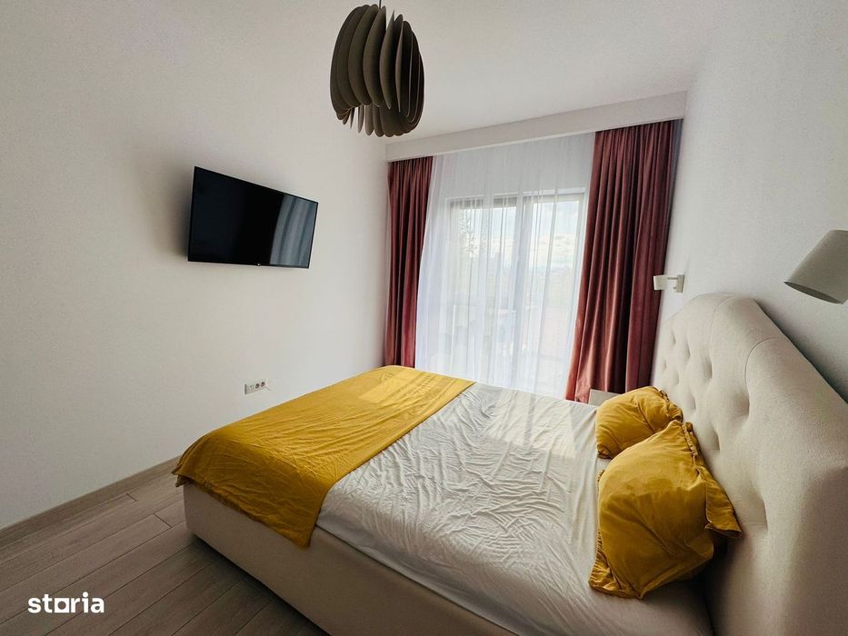 PROPRIETAR, vând apartament cu 2 camere și loc parcare subterană+boxa