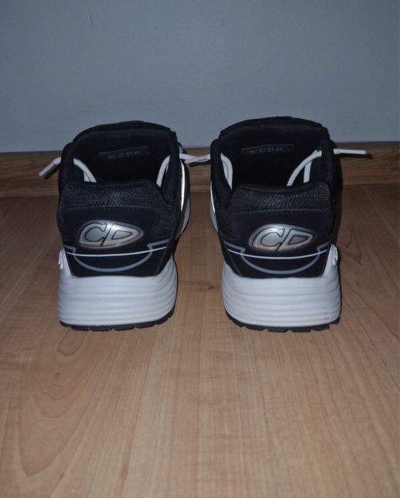 Dior b22 black and white