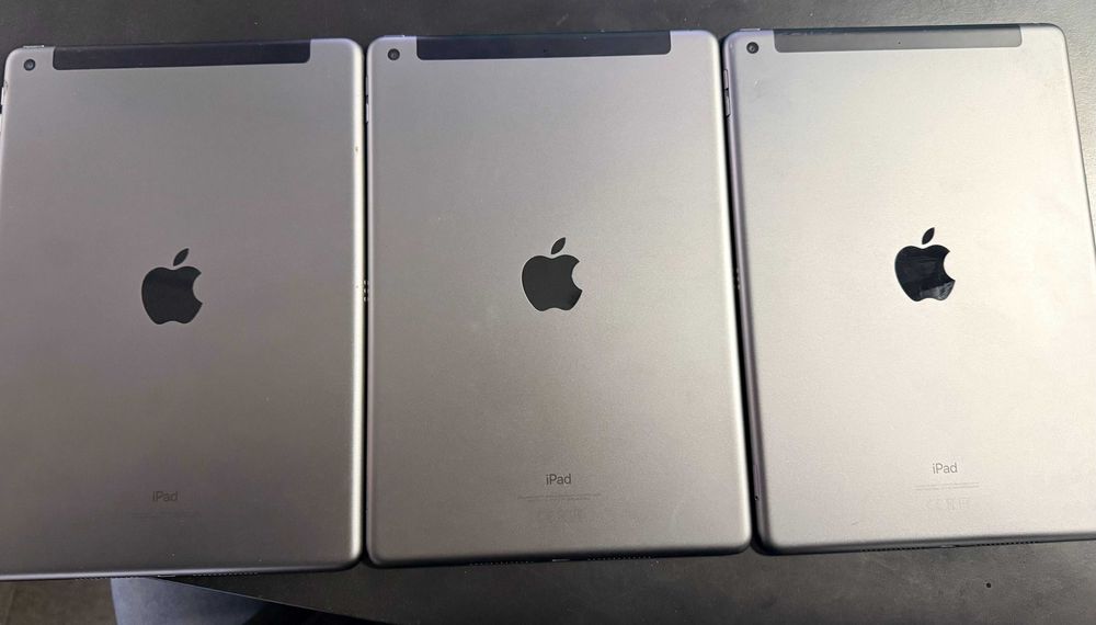 Apple iPad - 3 броя