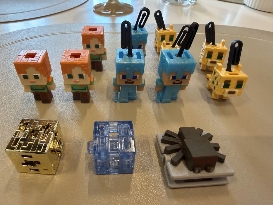Kinder mineckraft играчки