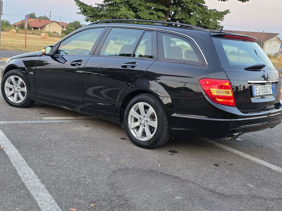 MERCEDES-BENZ C-Class 2011 — imagine 4