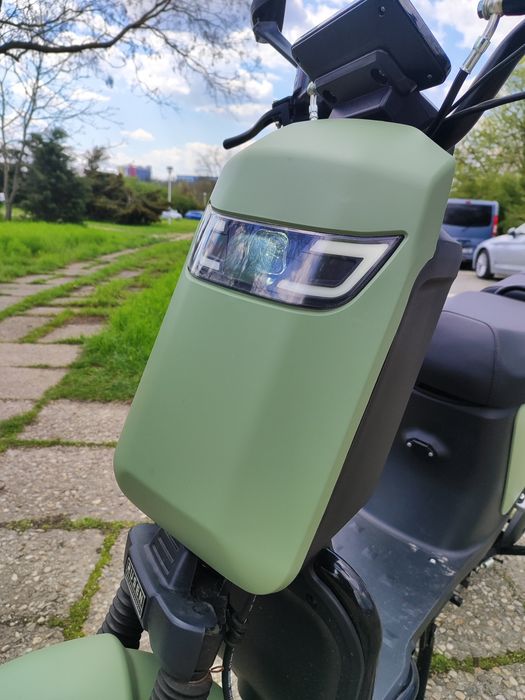 Scuter Electric Fara Permis