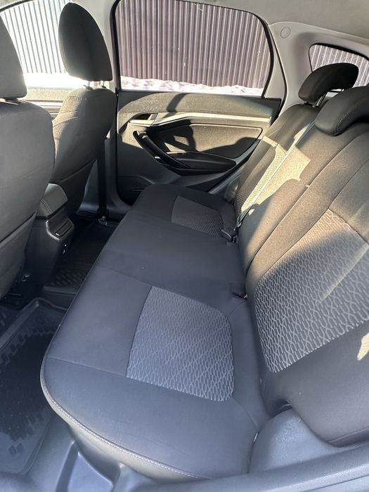 Продам Vesta SW 2018 год