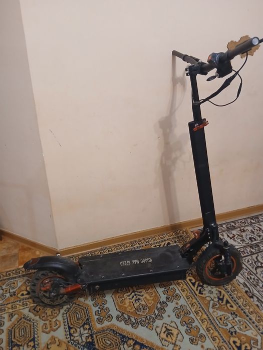 Продам электросамокаты