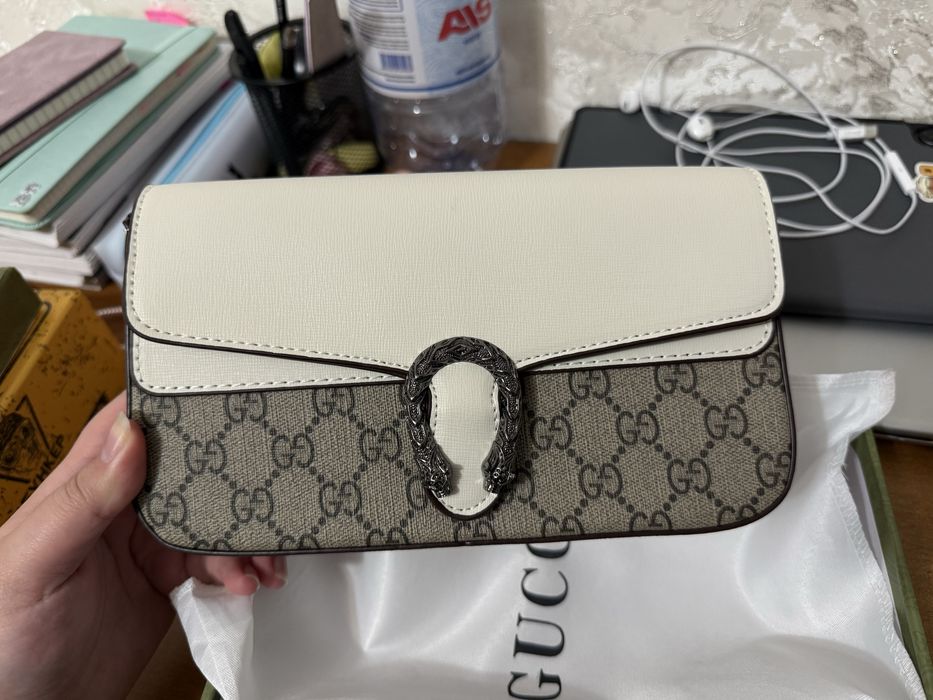 Сумка с пыльником и коробкой