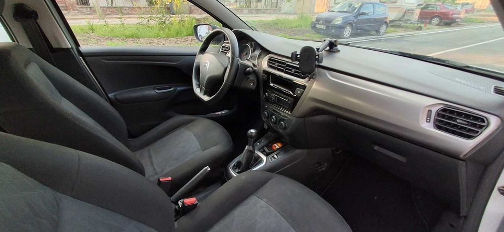 Citroen C-Elysee 2016г. 1.6 BlueHDI Закупен от БГ